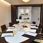 Steigenberger Airport Frankfurt Hotel 4*
