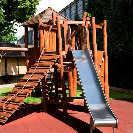 شتايغنبيرغر مطار فندق 4*