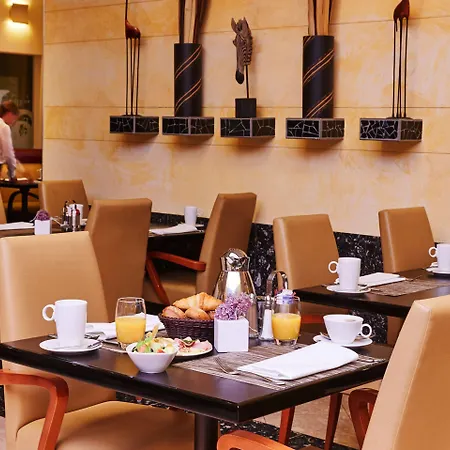 シュタイゲンベルガー エアポート 4* フランクフルト