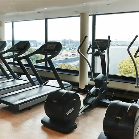 מלון Steigenberger Airport Frankfurt 4*