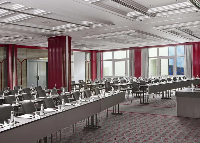 Steigenberger Airport Frankfurt 4*