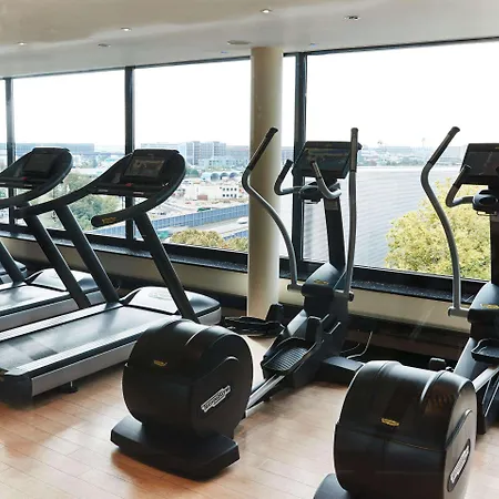 酒店 法兰克福施泰根博阁度假酒店 4*