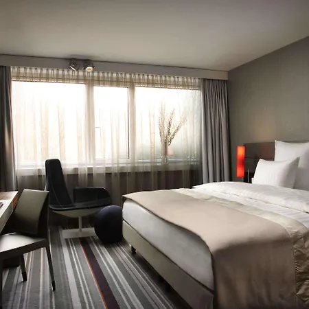 法兰克福施泰根博阁度假酒店 美因河畔法兰克福