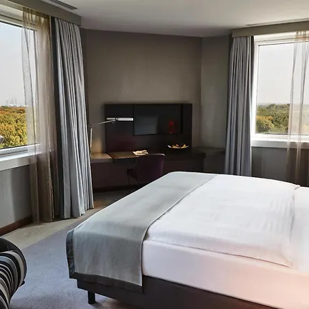 法兰克福施泰根博阁度假酒店 美因河畔法兰克福